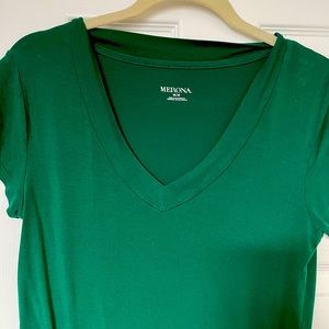 Green basic top